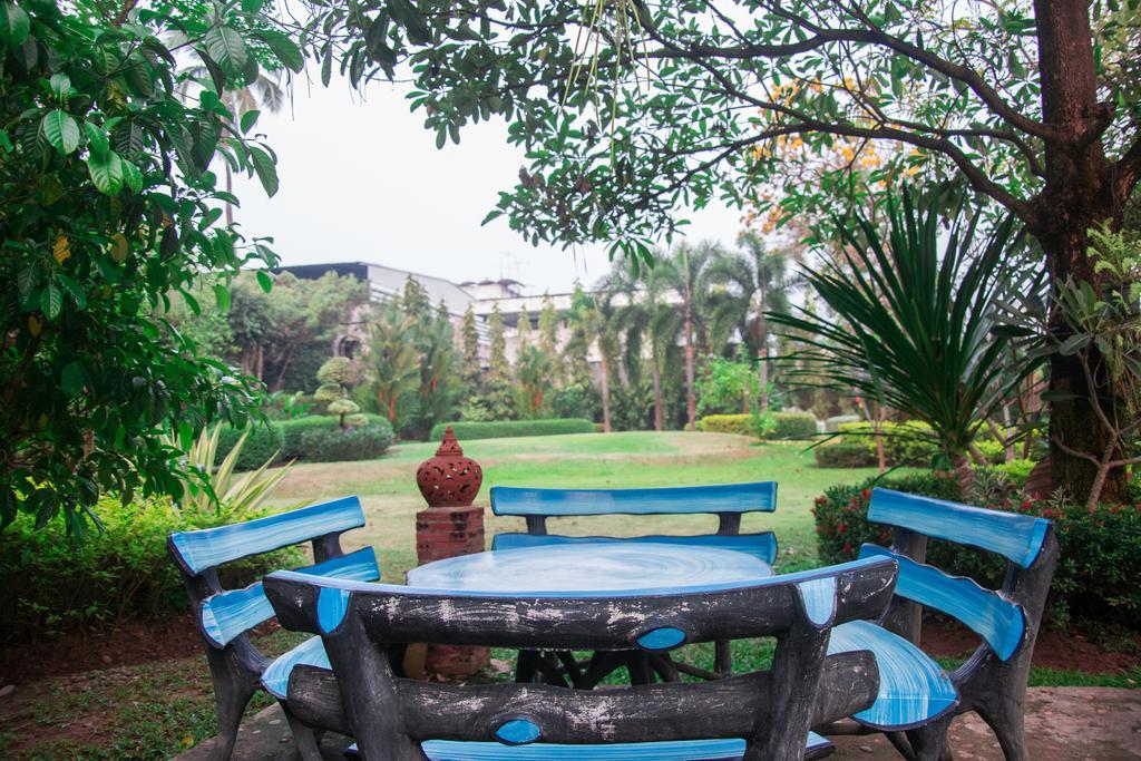 Swankaburi Boutique Hotel Sawankhalok Exterior photo