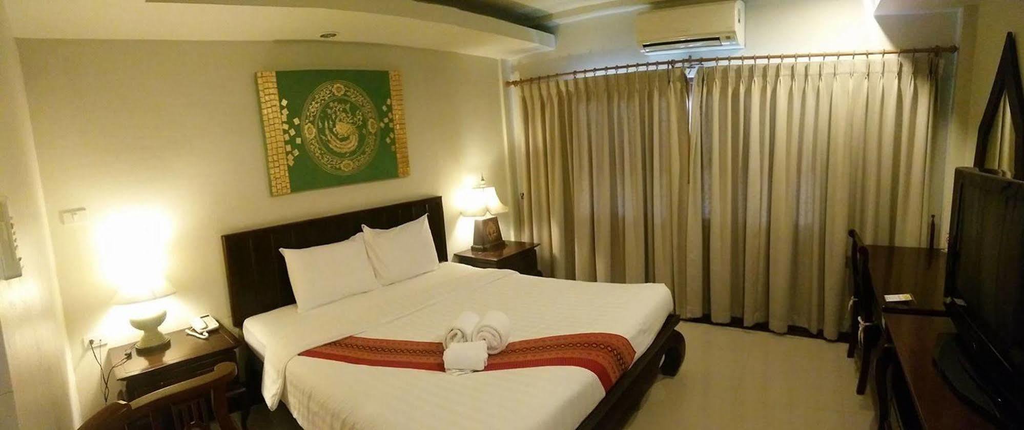 Swankaburi Boutique Hotel Sawankhalok Exterior photo