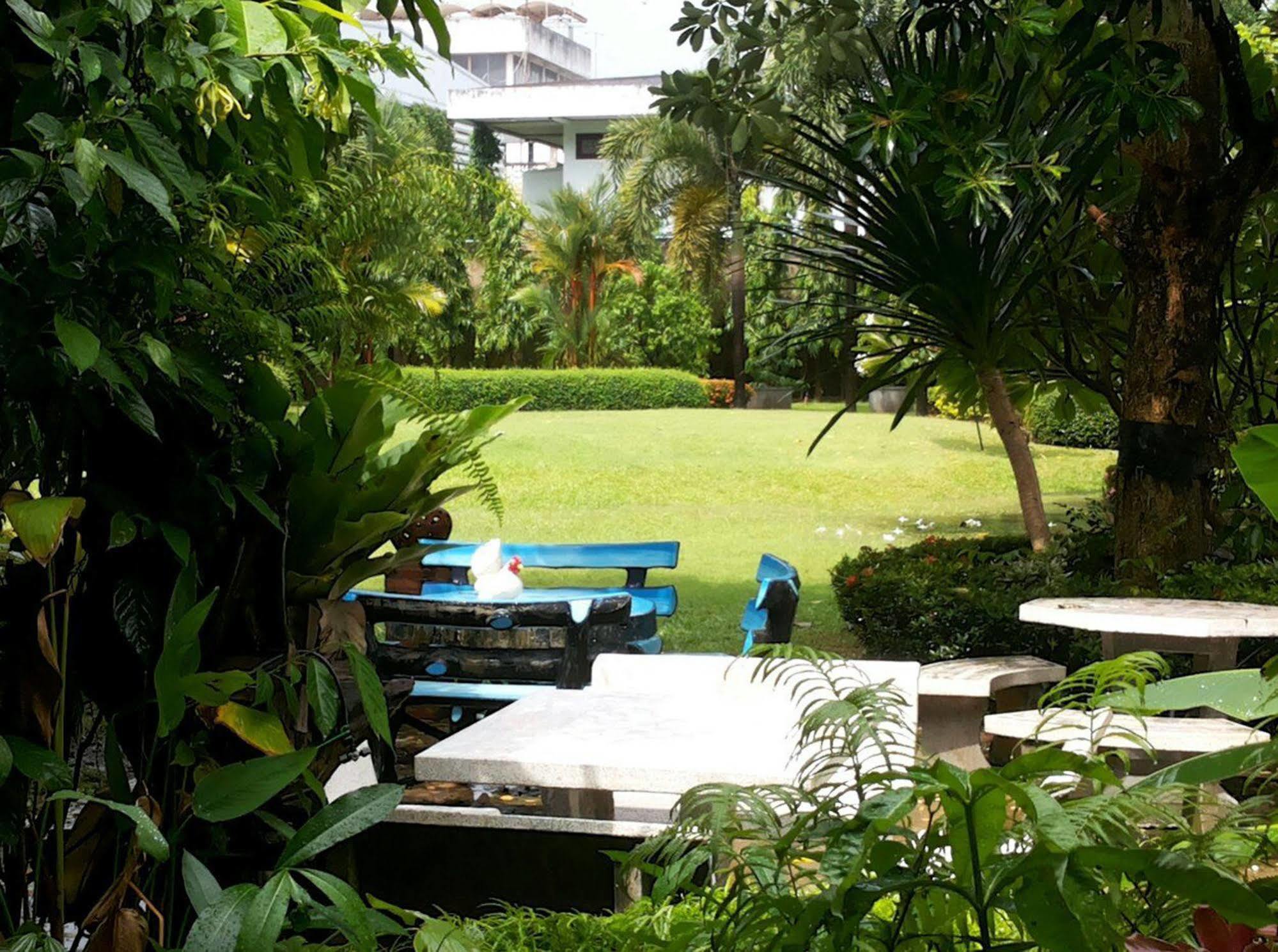 Swankaburi Boutique Hotel Sawankhalok Exterior photo